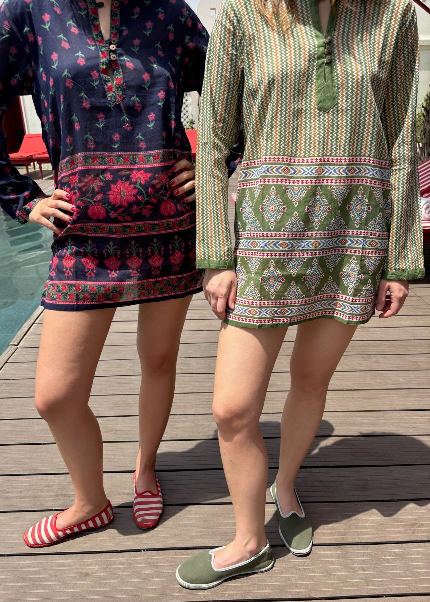 Copricostume leggero da donna in voile verde e blu, modello Margherita e Matilda di IGI AMA, realizzato in 100% voile, taglia unica, prodotto in India, perfetto come copricostume da mare per l’estate e le vacanze.