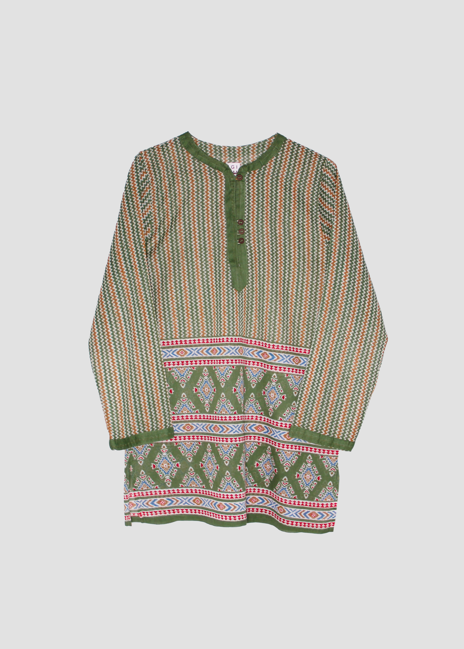 Copricostume leggero da donna in voile verde, modello Margherita di IGI AMA, realizzato in 100% voile, taglia unica, prodotto in India, perfetto come copricostume da mare per l’estate e le vacanze.