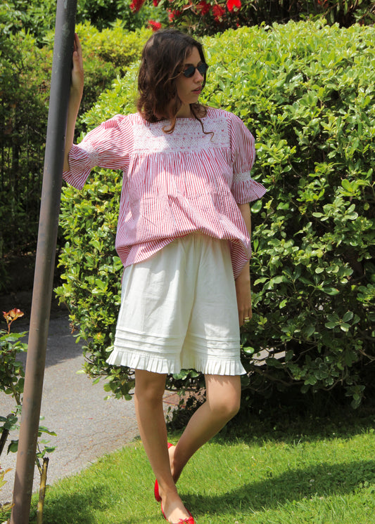 Pantaloncini donna 1950 Short Pants white in 100% cotone dal design ispirato agli anni ’50, con elastico in vita e stile boho chic estivo, taglia unica.