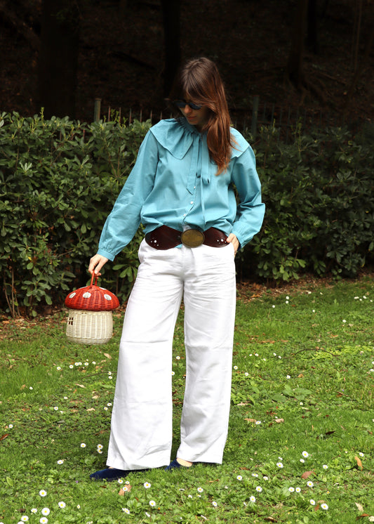 Camicia Ariel blouse Igiama azzurra in 100% cotone, con colletto con fiocco e maniche lunghe, taglia unica S-L, prodotta in India.