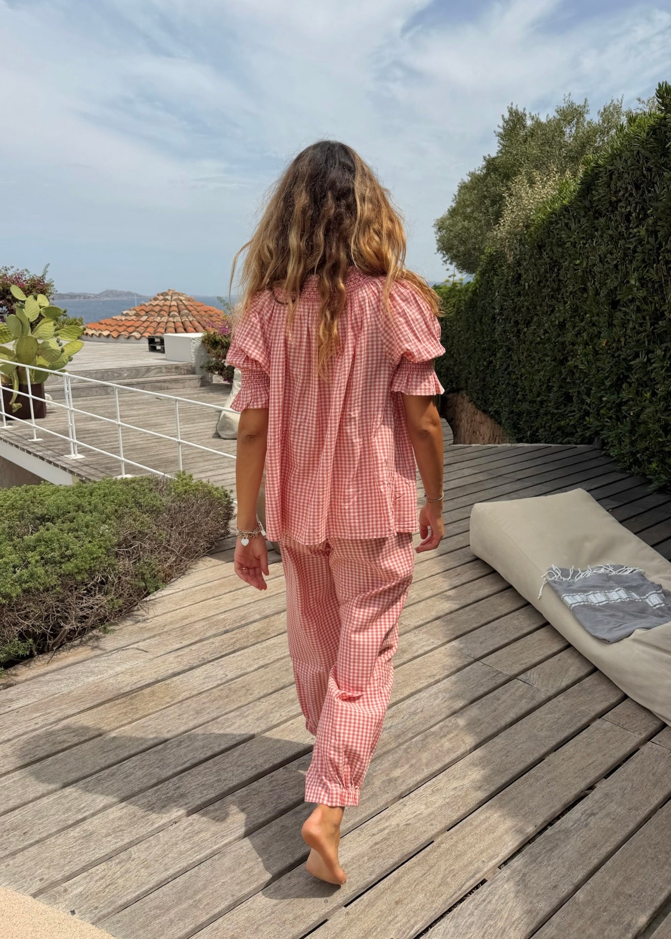Bougainville peach shirt worn by model