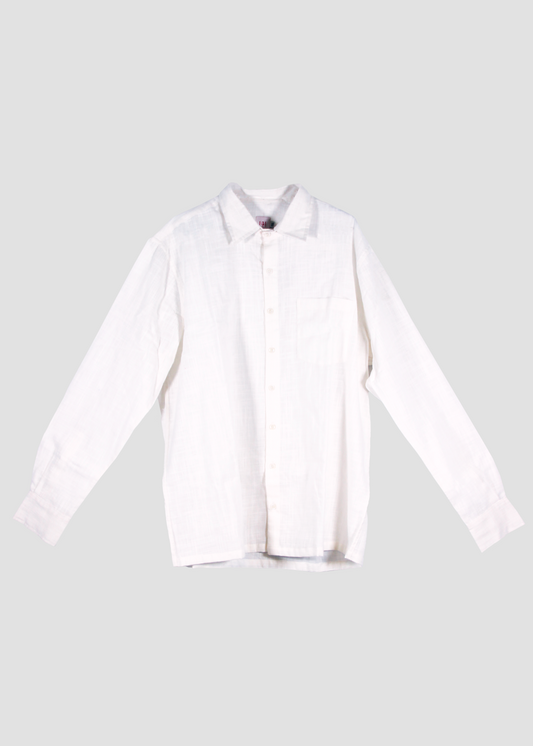 Camicia da uomo IGIAMA in 100% lino, colore off-white, prodotta in India, ideale per un look estivo essenziale e sofisticato.