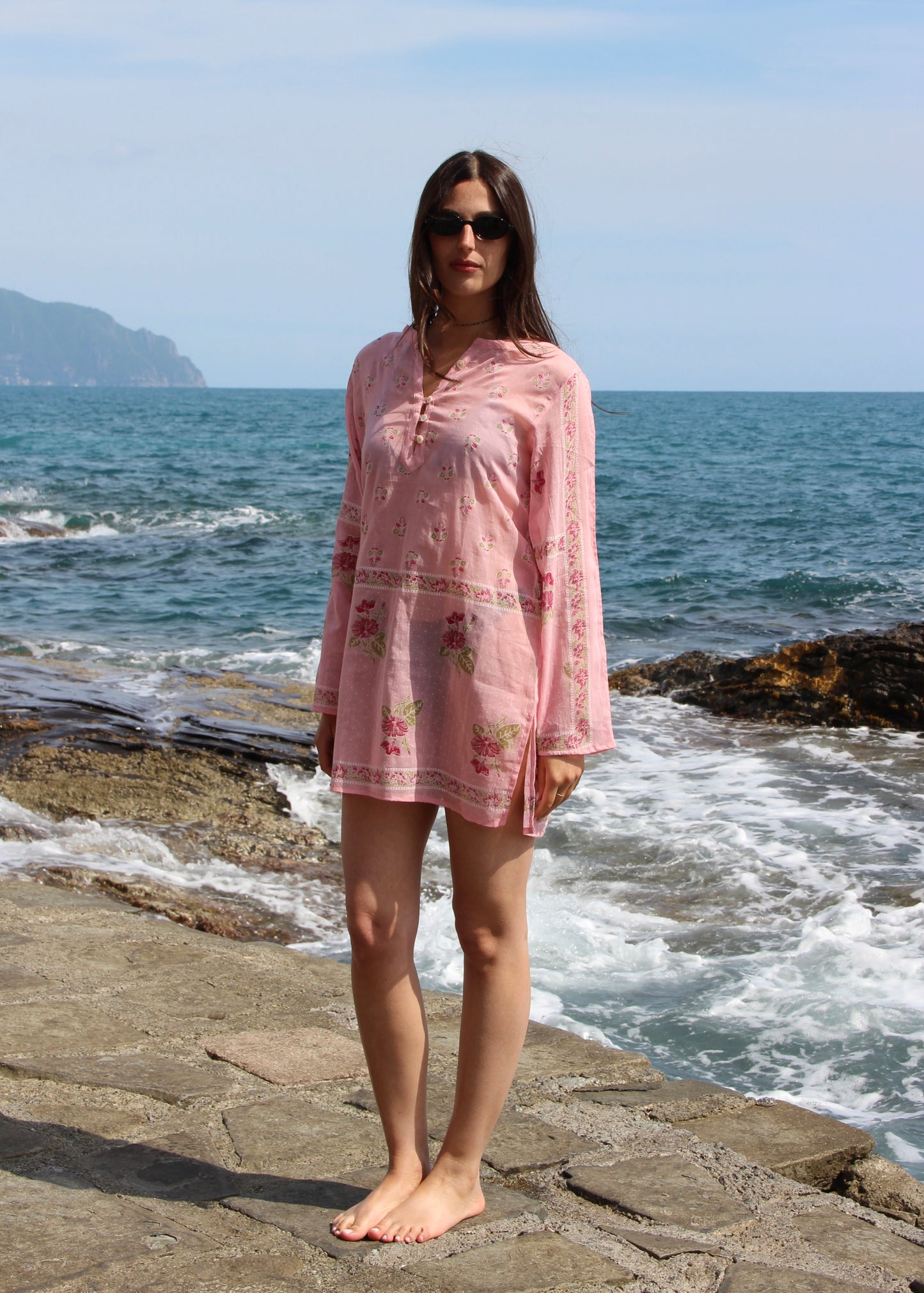 Copricostume donna Margherita Beach Dress pink in 100% voile con design corto rosa e stile boho chic leggero, ideale per il mare, taglia unica.