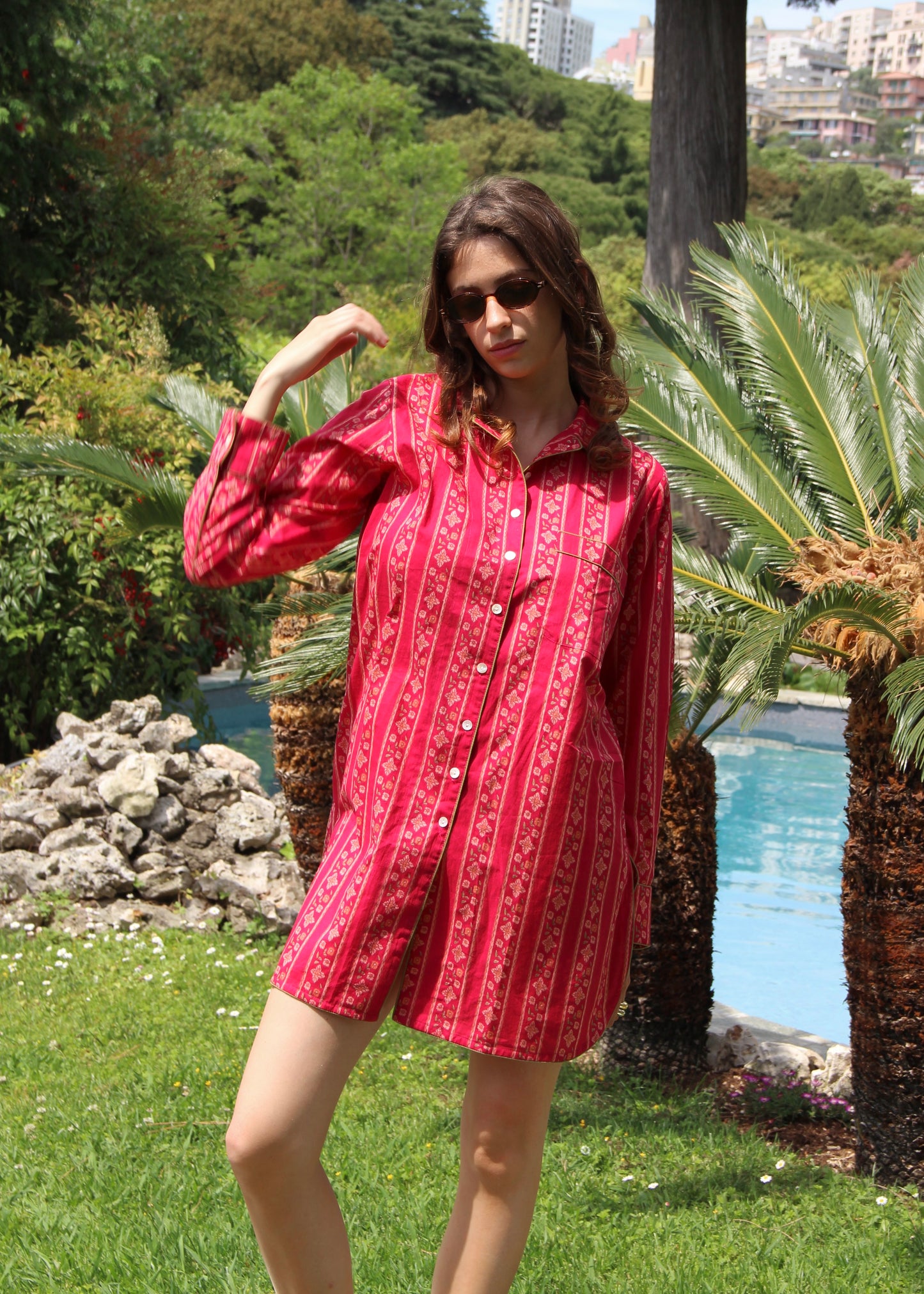 Camicia da notte donna Nightdress P-IGIama Flower Pink in 100% cotone con fantasia rosa e maniche lunghe, stile boho chic confortevole, taglia unica.
